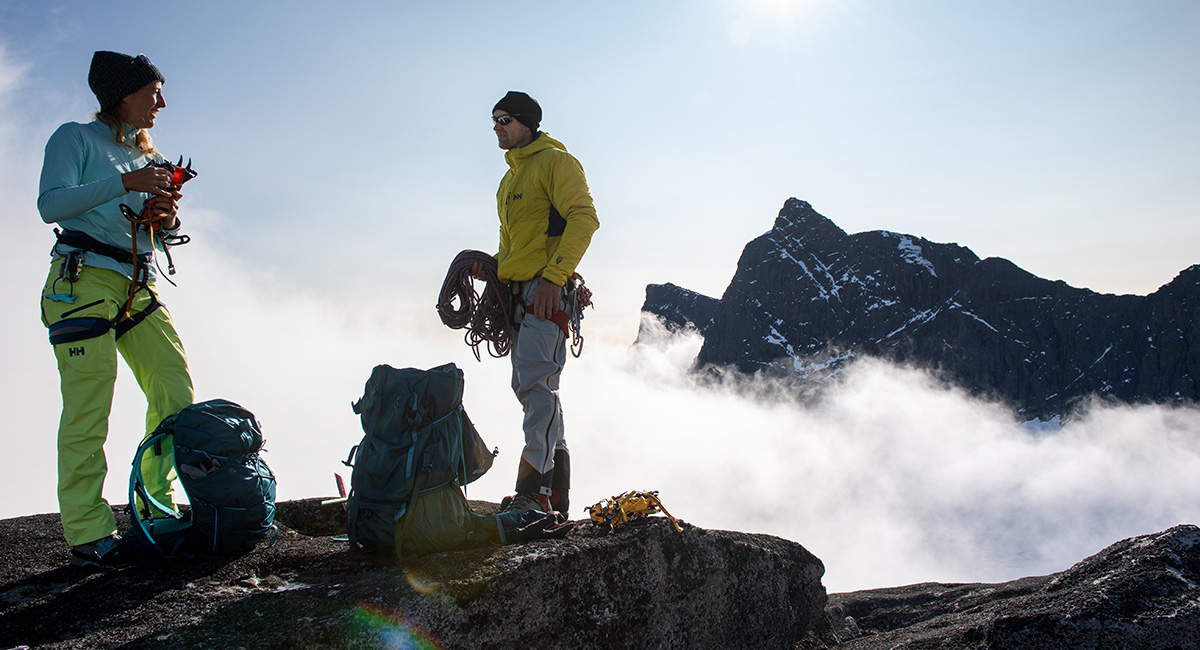 Mountaineering hard 2024 shell jacket