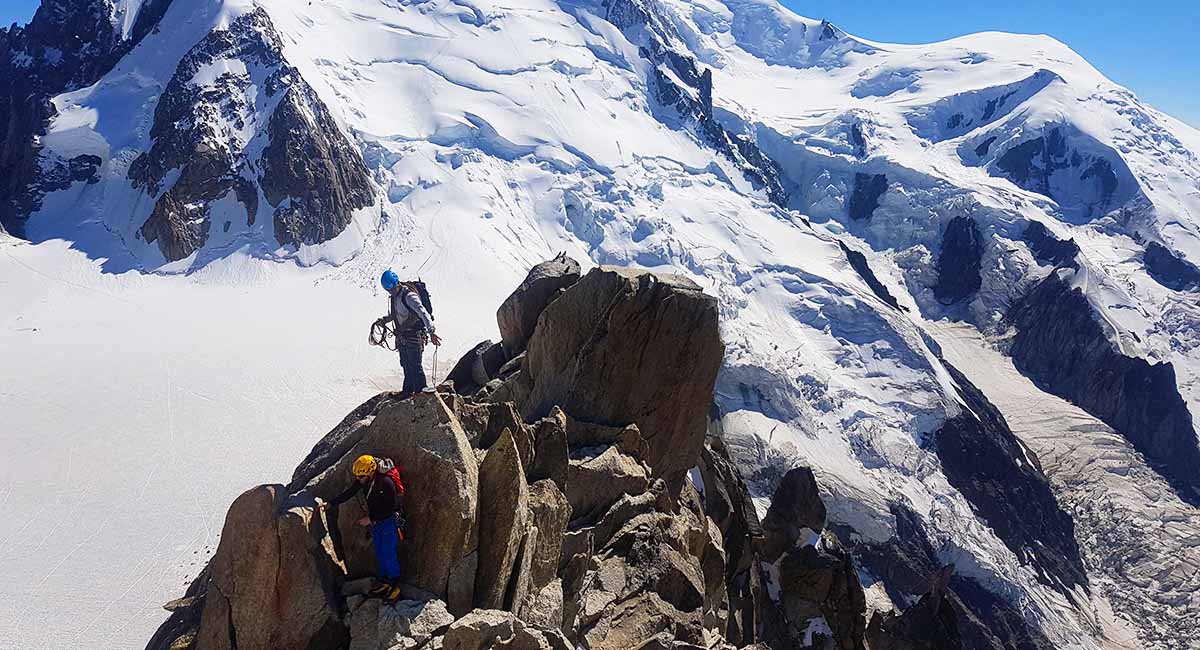 Connaissez-vous les différents types de piolets en alpinisme ?