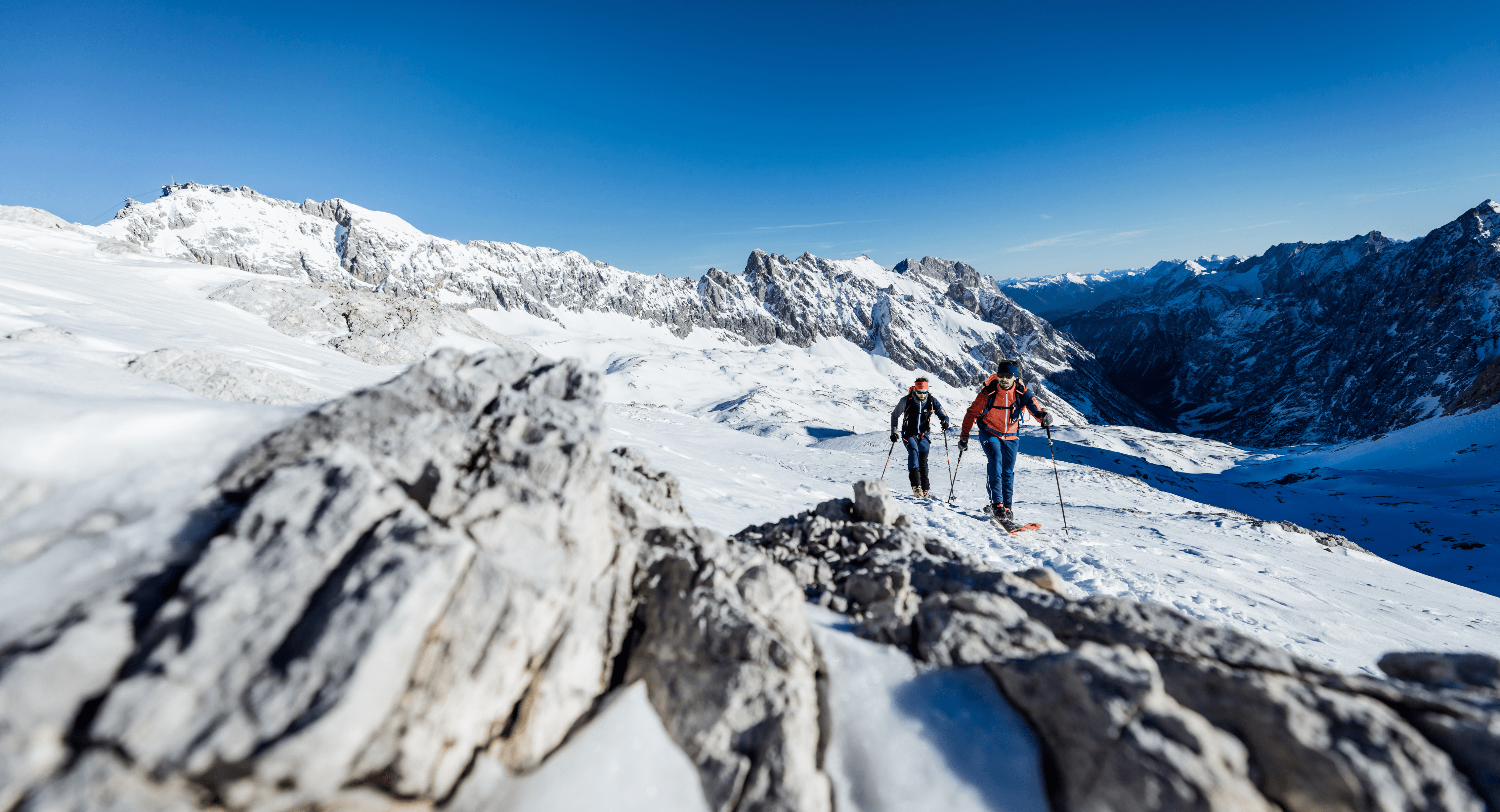 L'équipement pour le ski de randonnée et de haute-montagne – Le Pays de  neige