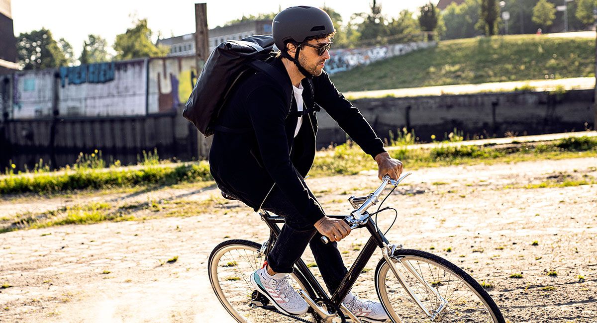 Vêtement vélo homme : restez stylé en vélotaf